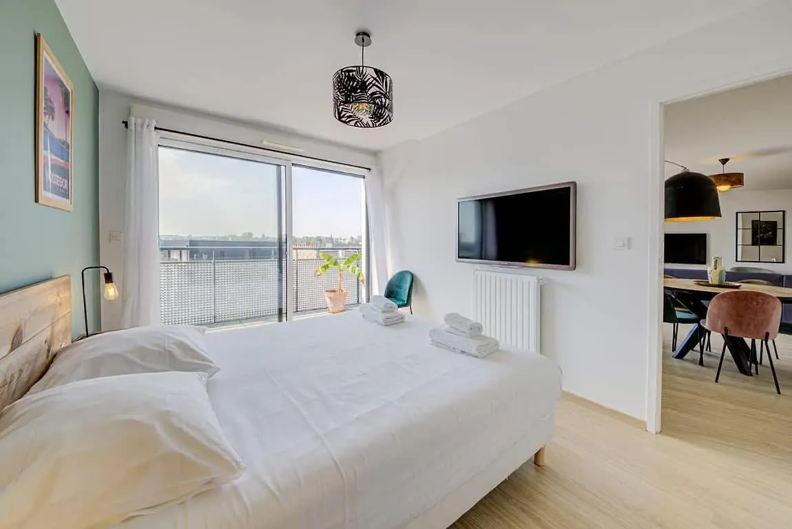 Apartamento Le Maginot, T4 De Standing, Terrasse Et Parking Rennes